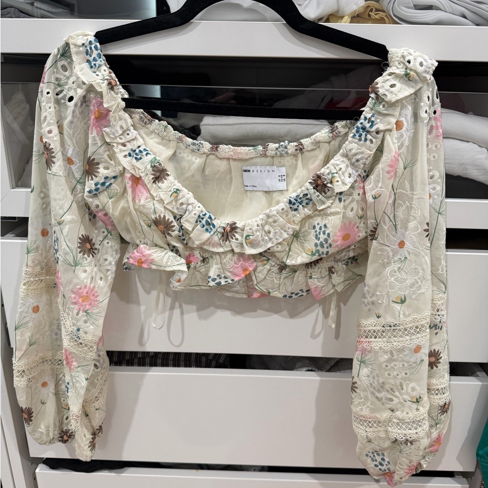 ASOS Cream Floral Ruffle Off-Shoulder Crop Top - Picture 2 of 3